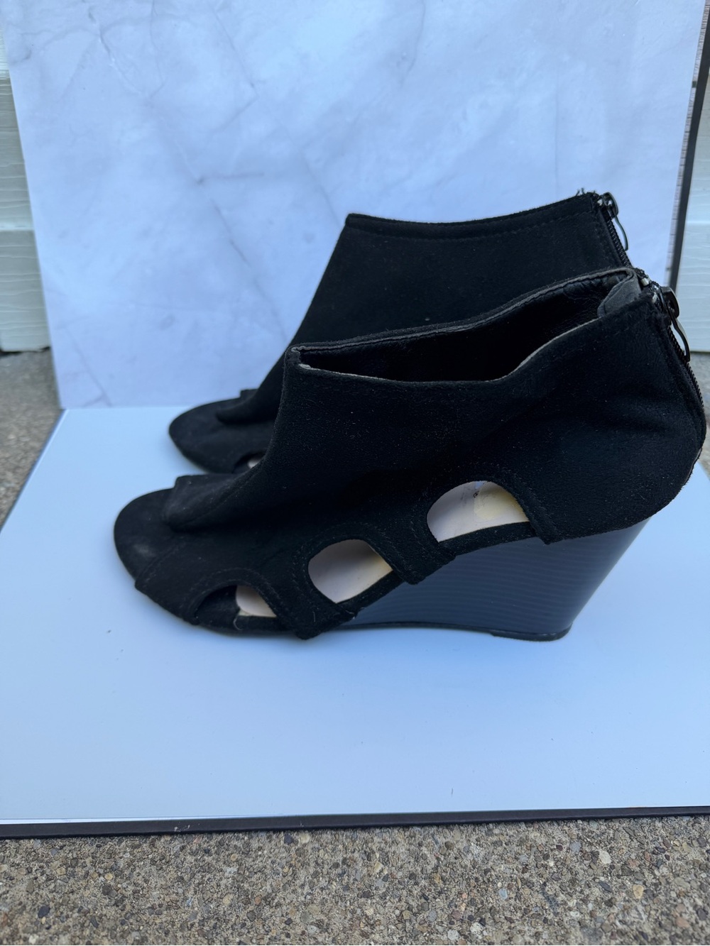 Ashley Blue Women's Black Cutout Wedge Sandals - Ankle Zip